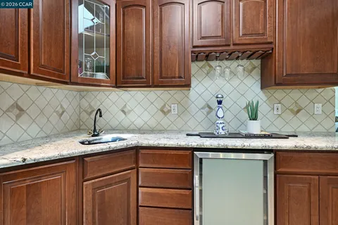 $1,150,000 | 1937 Rancho Verde Circle West, Danville, CA 94526