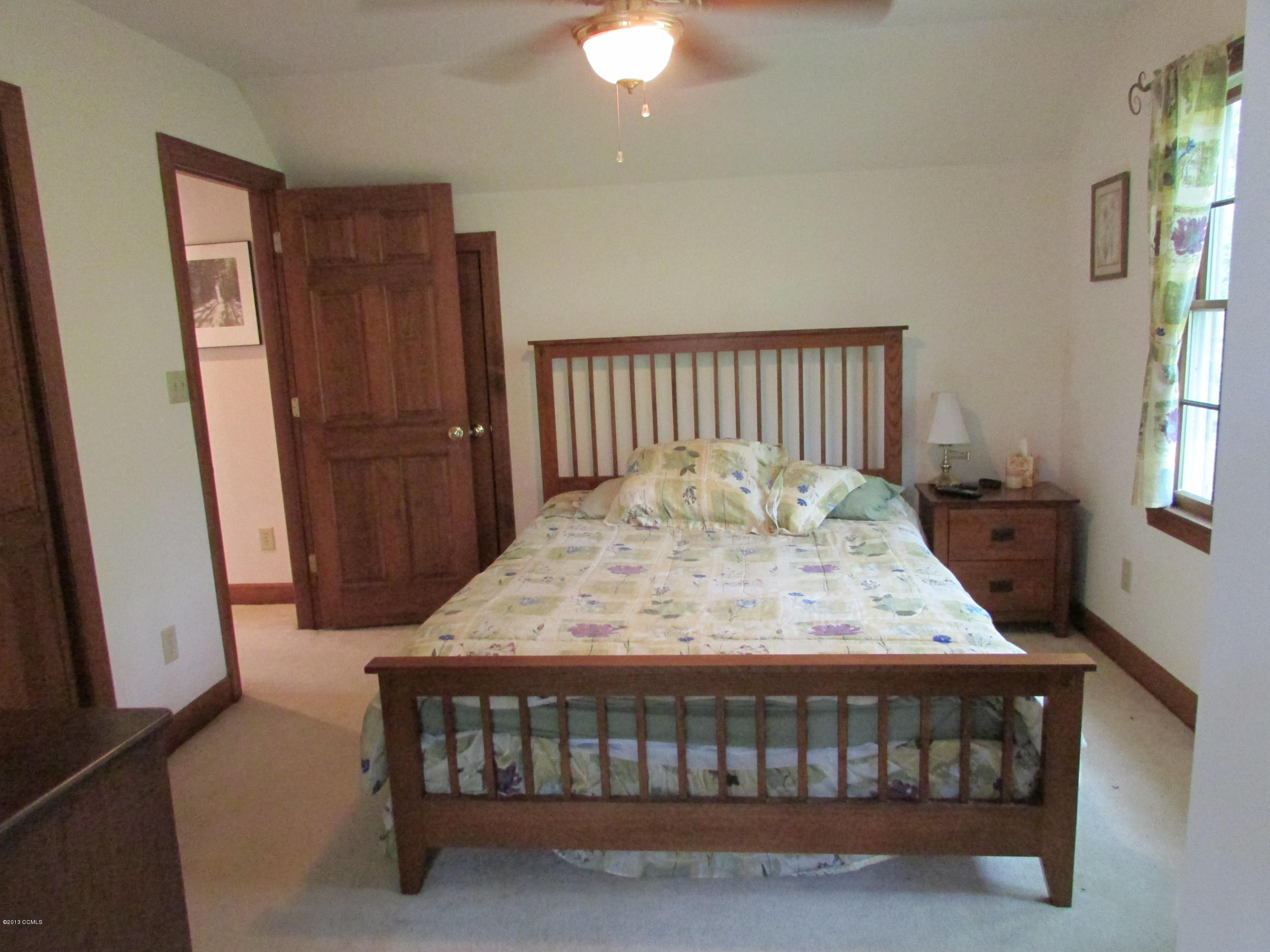 153 Thurman Road Beaufort, NC 28516 - Photo 27 of 39 Third bedroom