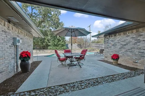 $434,000 | 4105 Woodcastle Court, Arlington, TX 76016