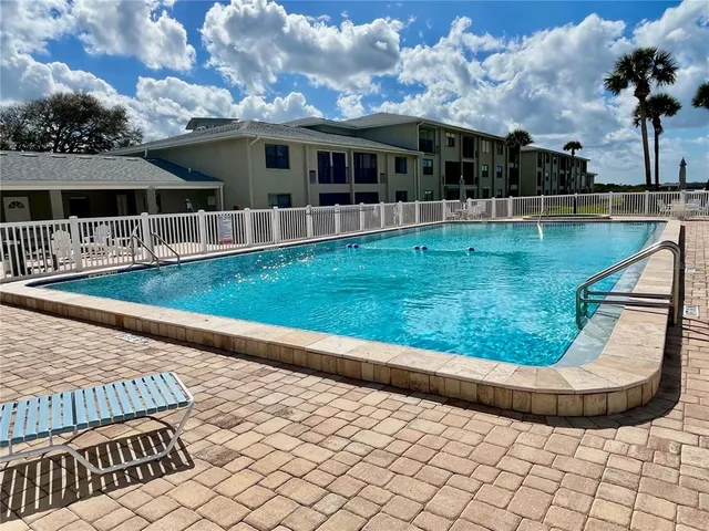 $3,800 | 2100 North Peninsula Avenue, Unit 2160, New Smyrna Beach, FL 32169