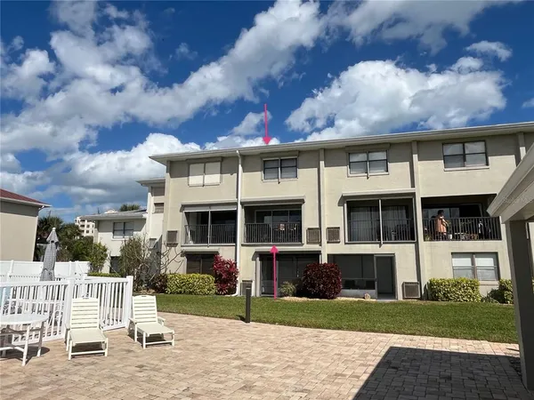 $3,800 | 2100 North Peninsula Avenue, Unit 2160, New Smyrna Beach, FL 32169