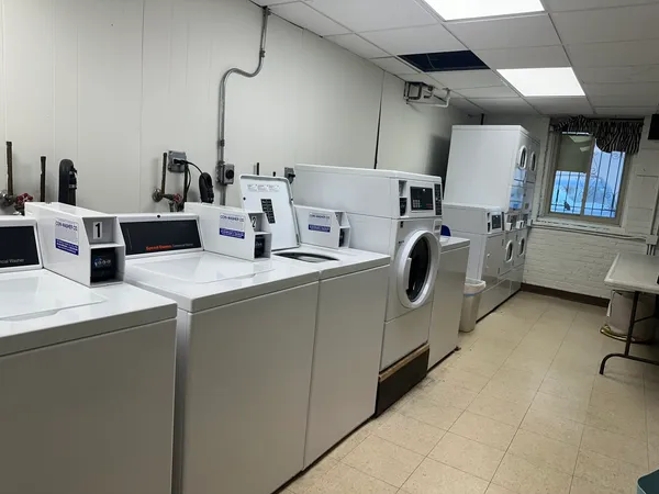 $1,675 | 2629 North Hampden Court, Unit 212, Chicago, IL 60614