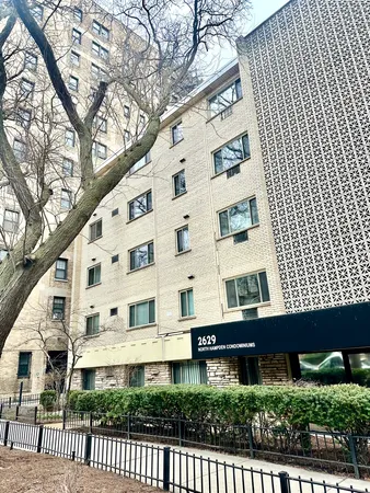 $1,675 | 2629 North Hampden Court, Unit 212, Chicago, IL 60614