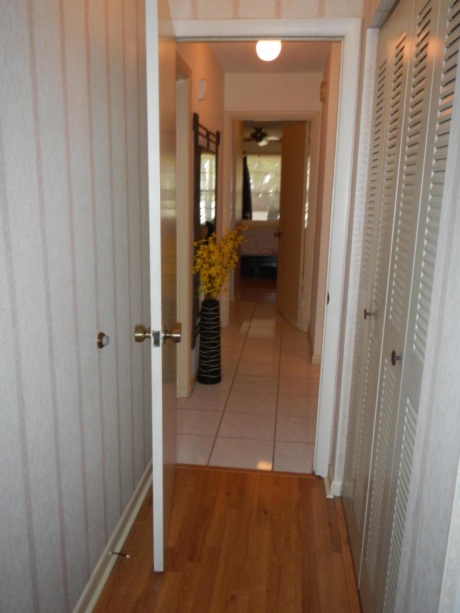 124 Pinewood Court Jupiter, FL 33458 - Photo 22 of 40 DSCN2349
