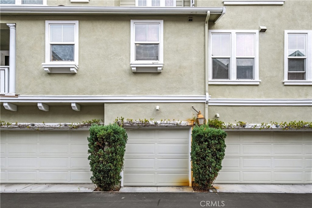 52 Valmont Way Ladera Ranch, CA 92694 - Photo 31 of 59 a front view of a house