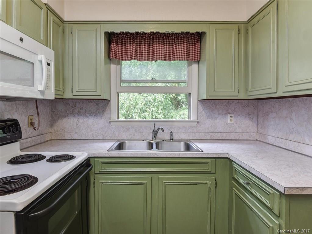 250 Patton Hill Road Swannanoa, NC 28778 - Photo 11 of 23 Gallery Image 11