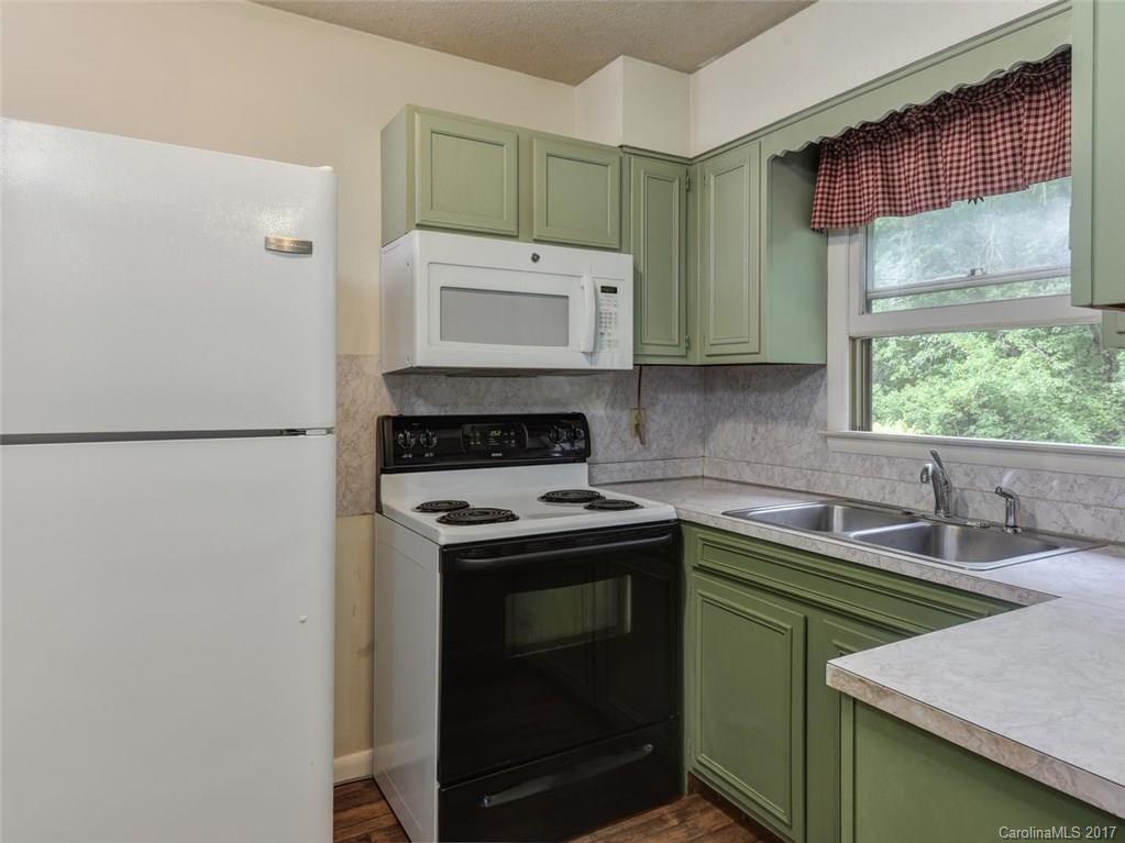 250 Patton Hill Road Swannanoa, NC 28778 - Photo 10 of 23 Gallery Image 10