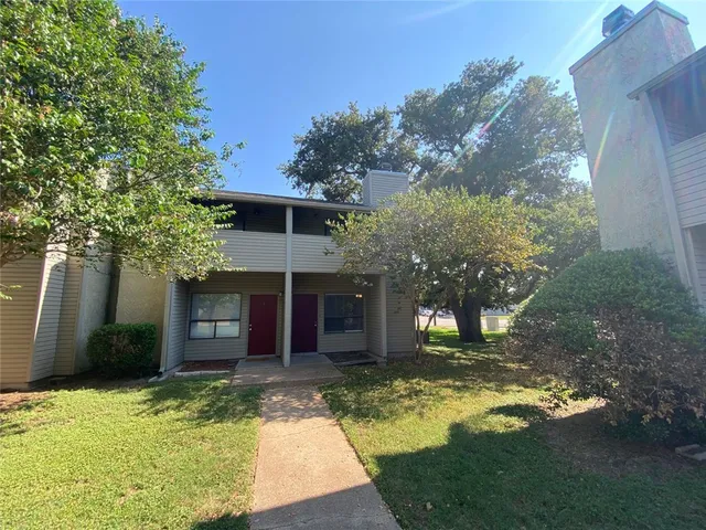 $1,200 | 1900 Dartmouth Street, Unit A3, College Station, TX 77840
