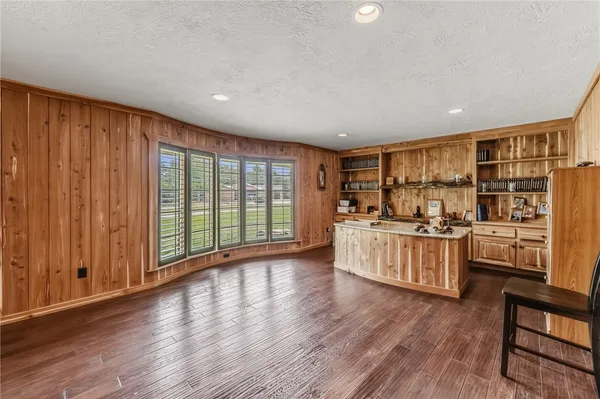 $949,000 | 1100 Broadmoor Drive, Bryan, TX 77802