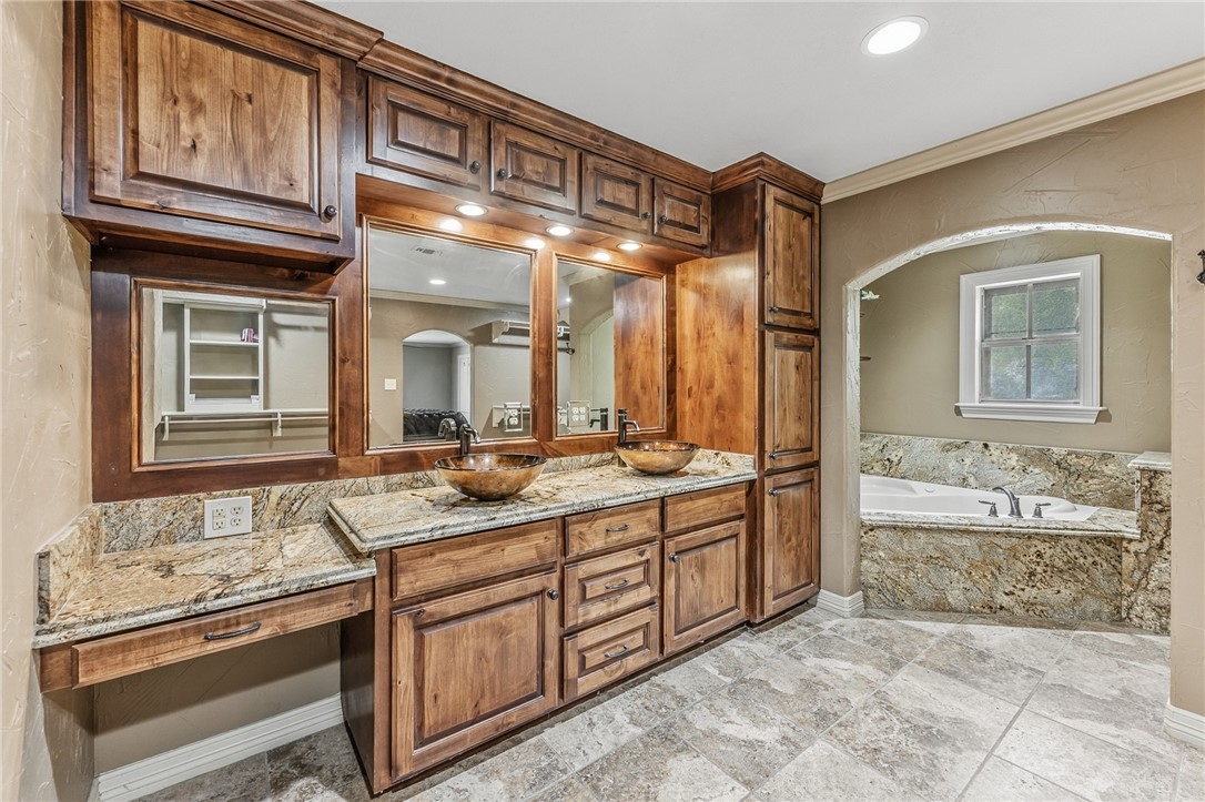 1100 Broadmoor Drive Bryan, TX 77802 - Photo 25 of 48