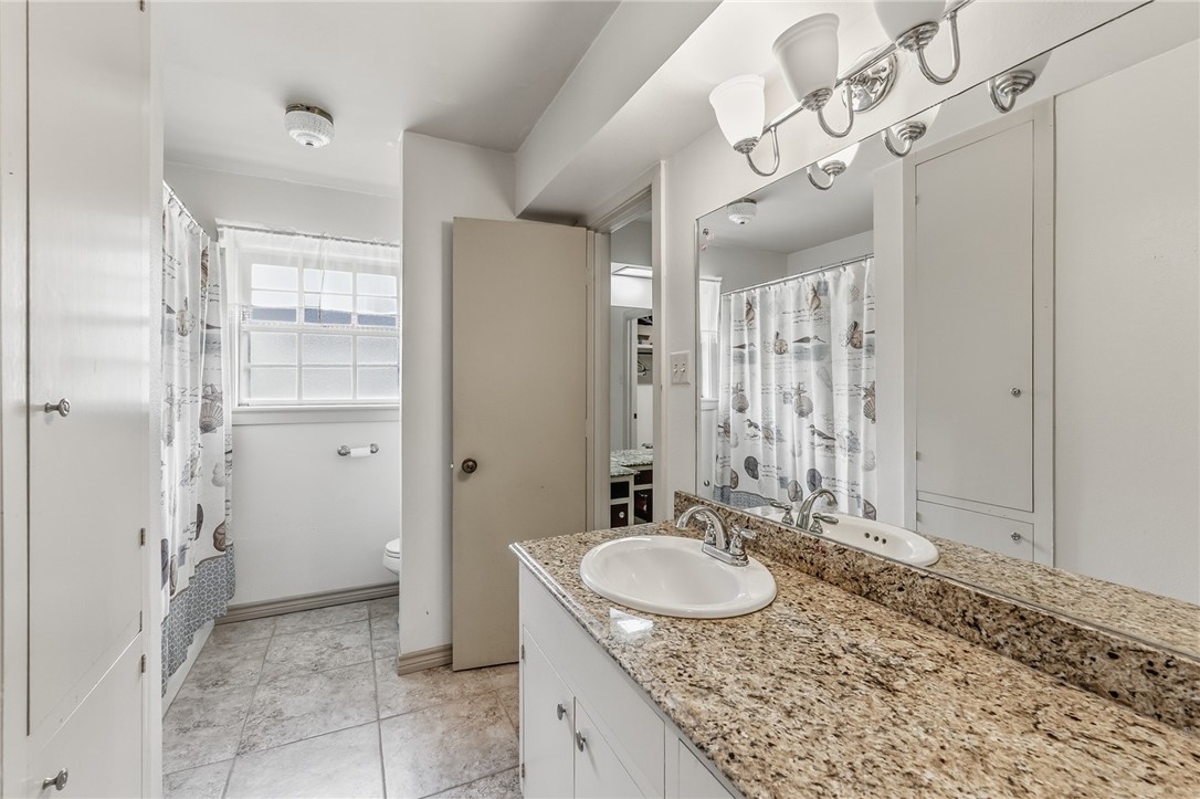 1100 Broadmoor Drive Bryan, TX 77802 - Photo 35 of 48 Full Bathroom #3