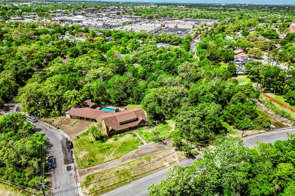 $949,000 | 1100 Broadmoor Drive, Bryan, TX 77802