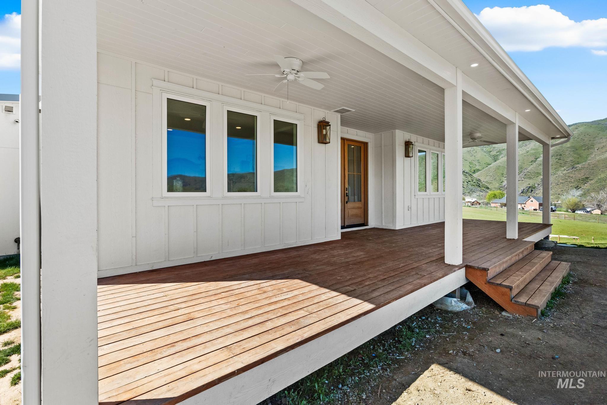 47 Faull Ranch Drive Horseshoe Bend, ID 83629 - Photo 7 of 49