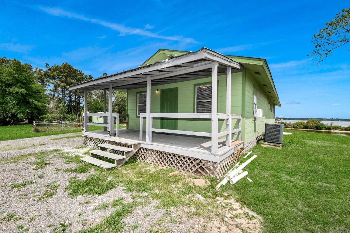 17111 River Road, Unit A Channelview, TX 77530 - Photo 4 of 19