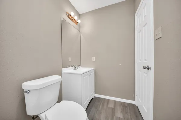 $1,495 | 17111 River Road, Unit A, Channelview, TX 77530