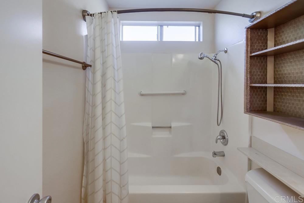 1376 Panorama Ridge Road Oceanside, CA 92056 - Photo 36 of 50 a bathroom with a bathtub