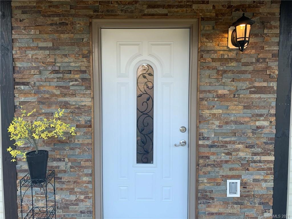 13416 Old Camden Road Midland, NC 28107 - Photo 2 of 34