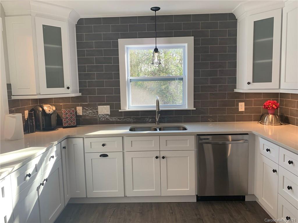 13416 Old Camden Road Midland, NC 28107 - Photo 12 of 34
