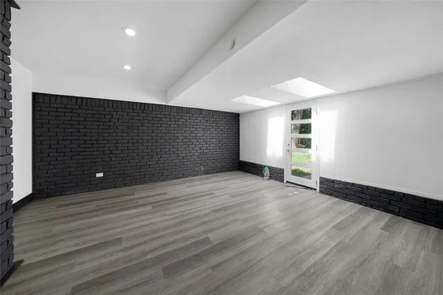 a view of livingroom with hardwood