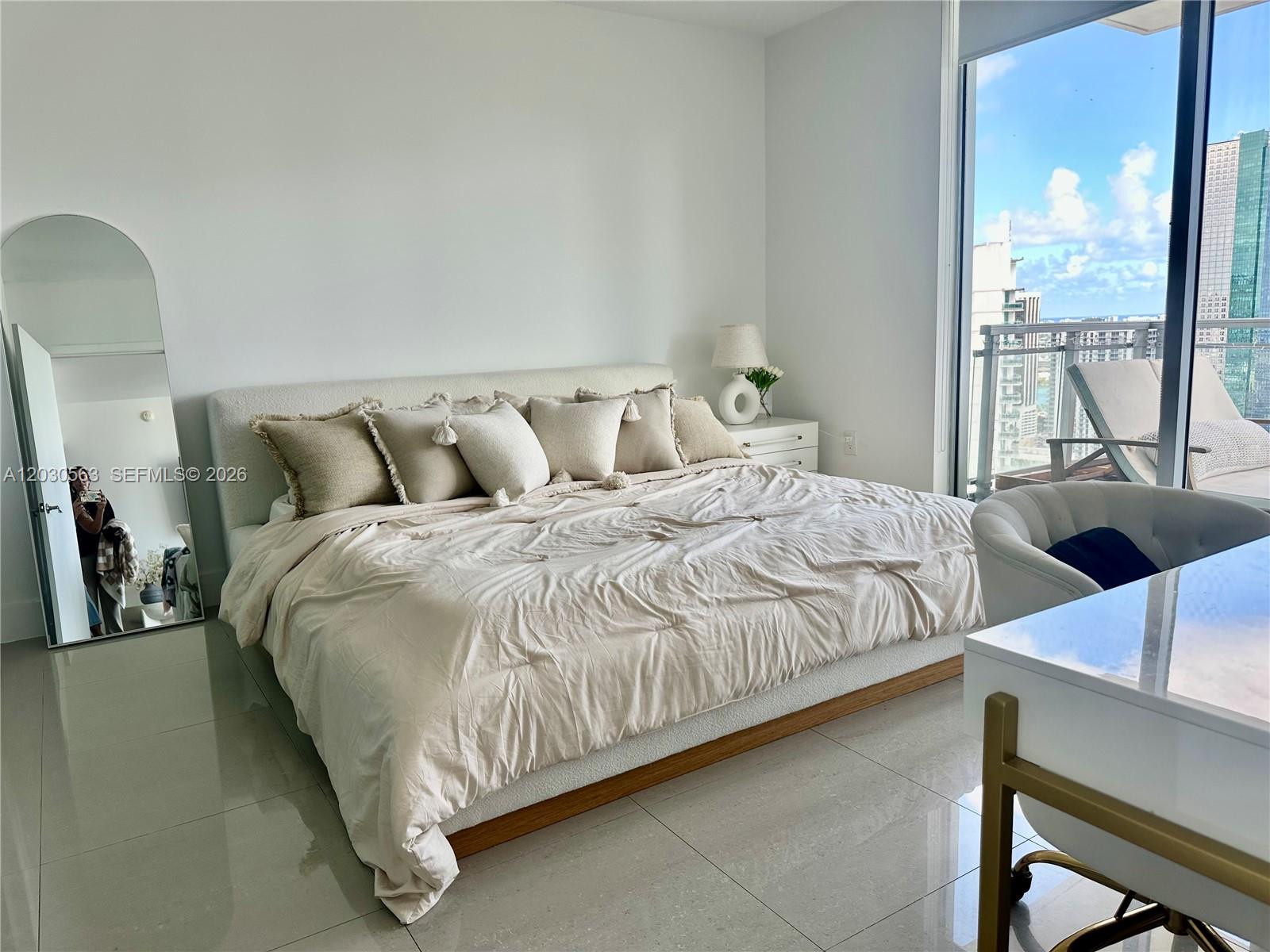 92 Southwest 3rd Street, Unit 4111 Miami, FL 33130 - Photo 12 of 50