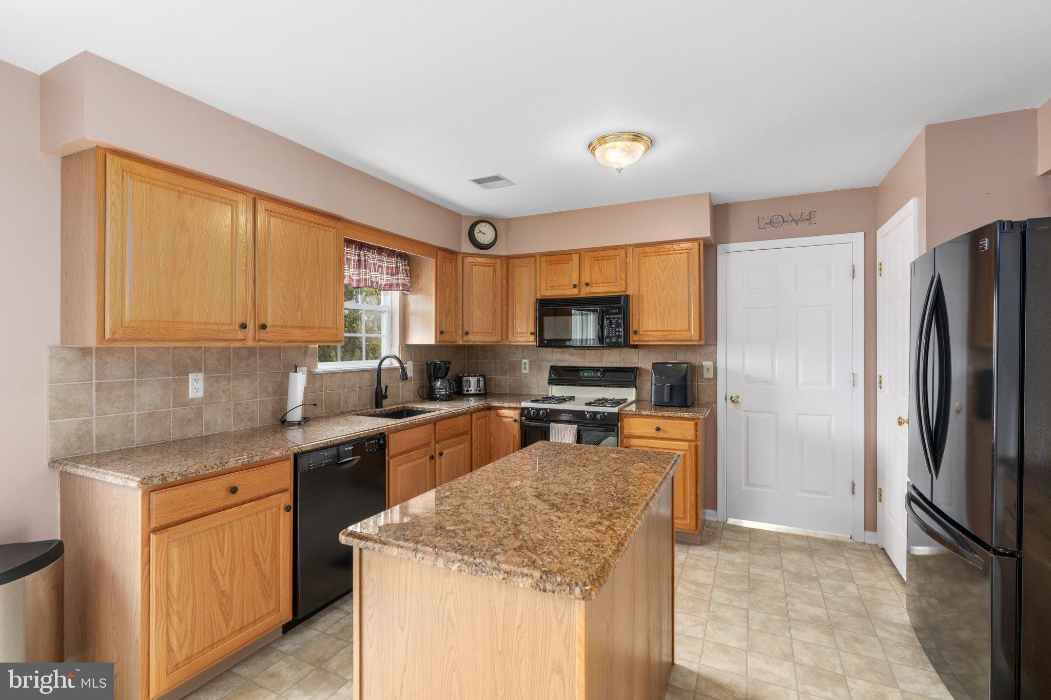 219 Strassburger Road Perkasie, PA 18944 - Photo 18 of 57 Gallery Image 18