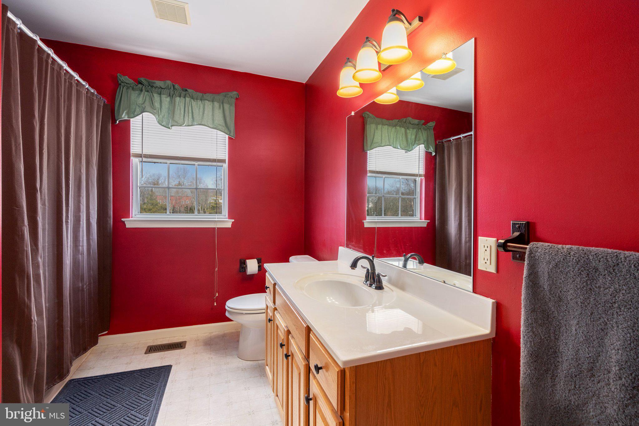 219 Strassburger Road Perkasie, PA 18944 - Photo 39 of 57 2nd Floor Full Bath