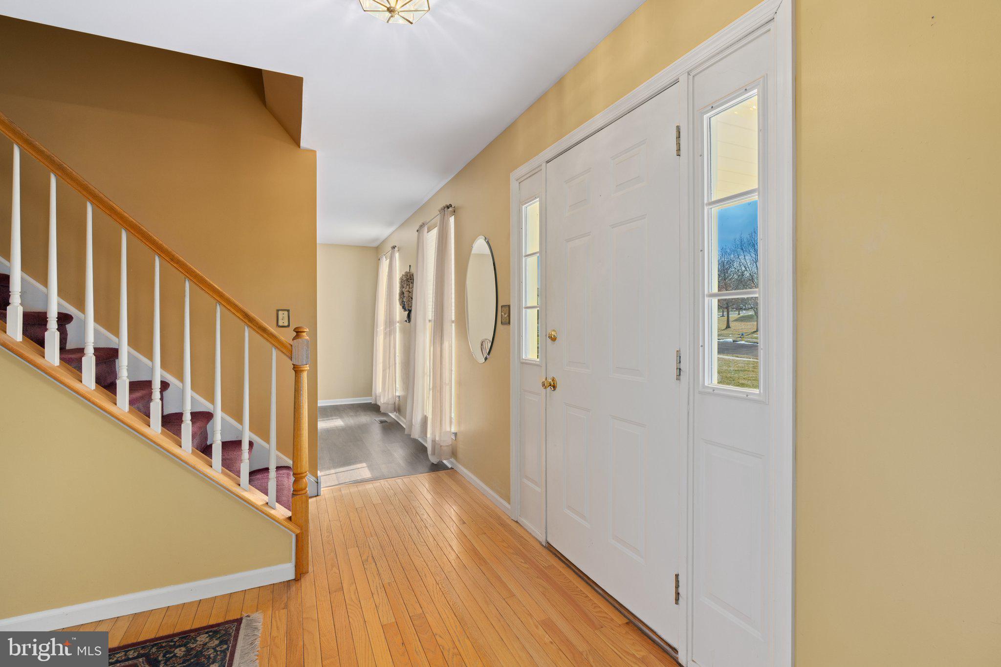 219 Strassburger Road Perkasie, PA 18944 - Photo 5 of 57 Foyer