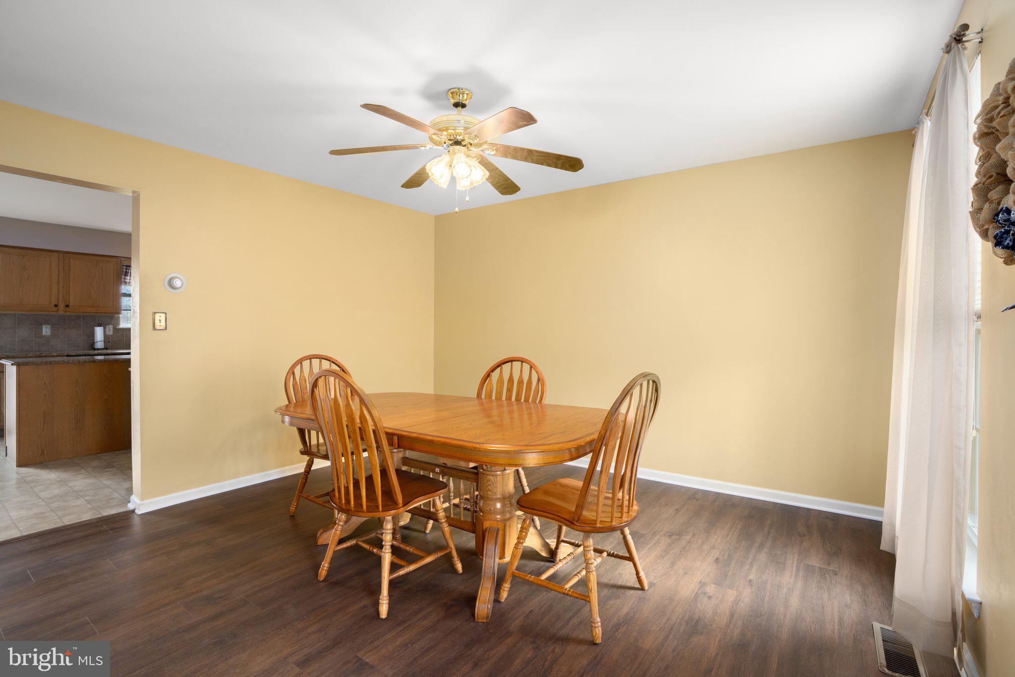 219 Strassburger Road Perkasie, PA 18944 - Photo 9 of 57 Large Dining Room