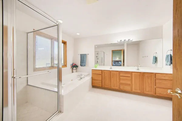 $925,000 | 8600 Whippoorwill Lane, Manchester, MI 48158