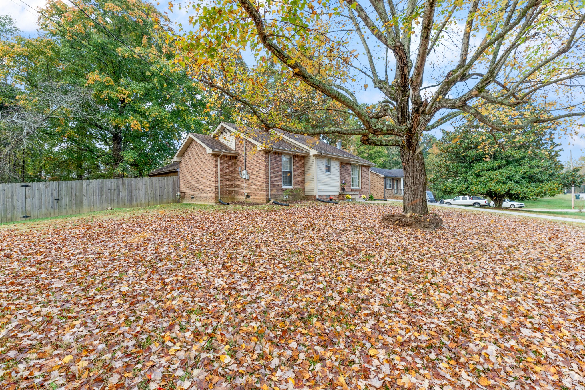 110 Nottingham Road Dickson, TN 37055 - Photo 31 of 34 front view of a house with a large tree