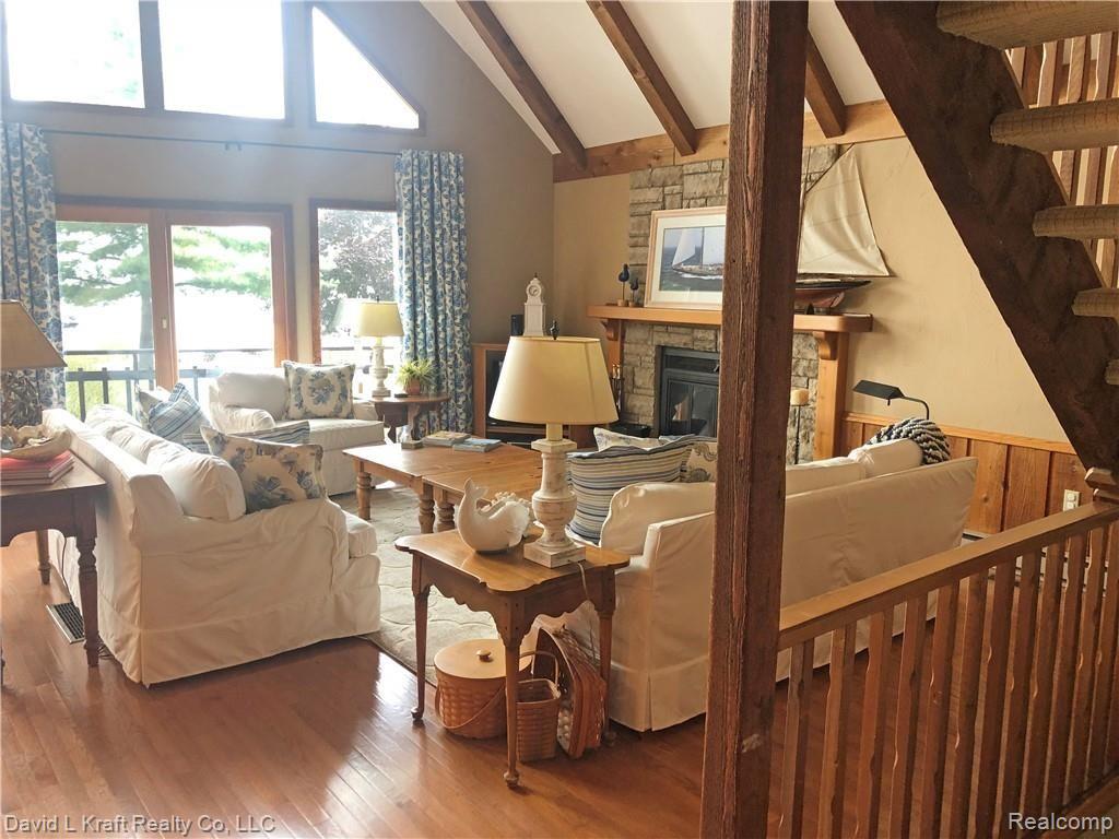 4726 Port Austin Road Caseville, MI 48725 - Photo 5 of 32 4726PtAustinLR3.jpg