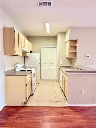 $1,295 | 8911 Legacy Court, Unit 207, Kissimmee, FL 34747