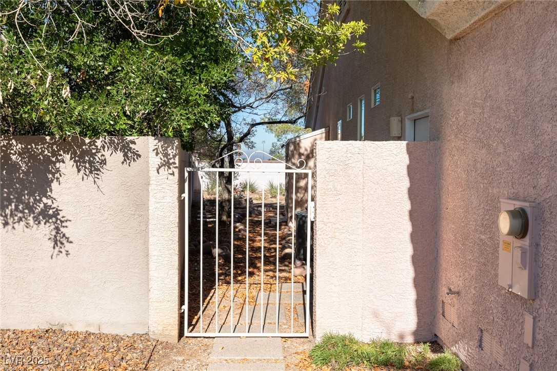264 Chestnut Ridge Circle Henderson, NV 89012 - Photo 6 of 39