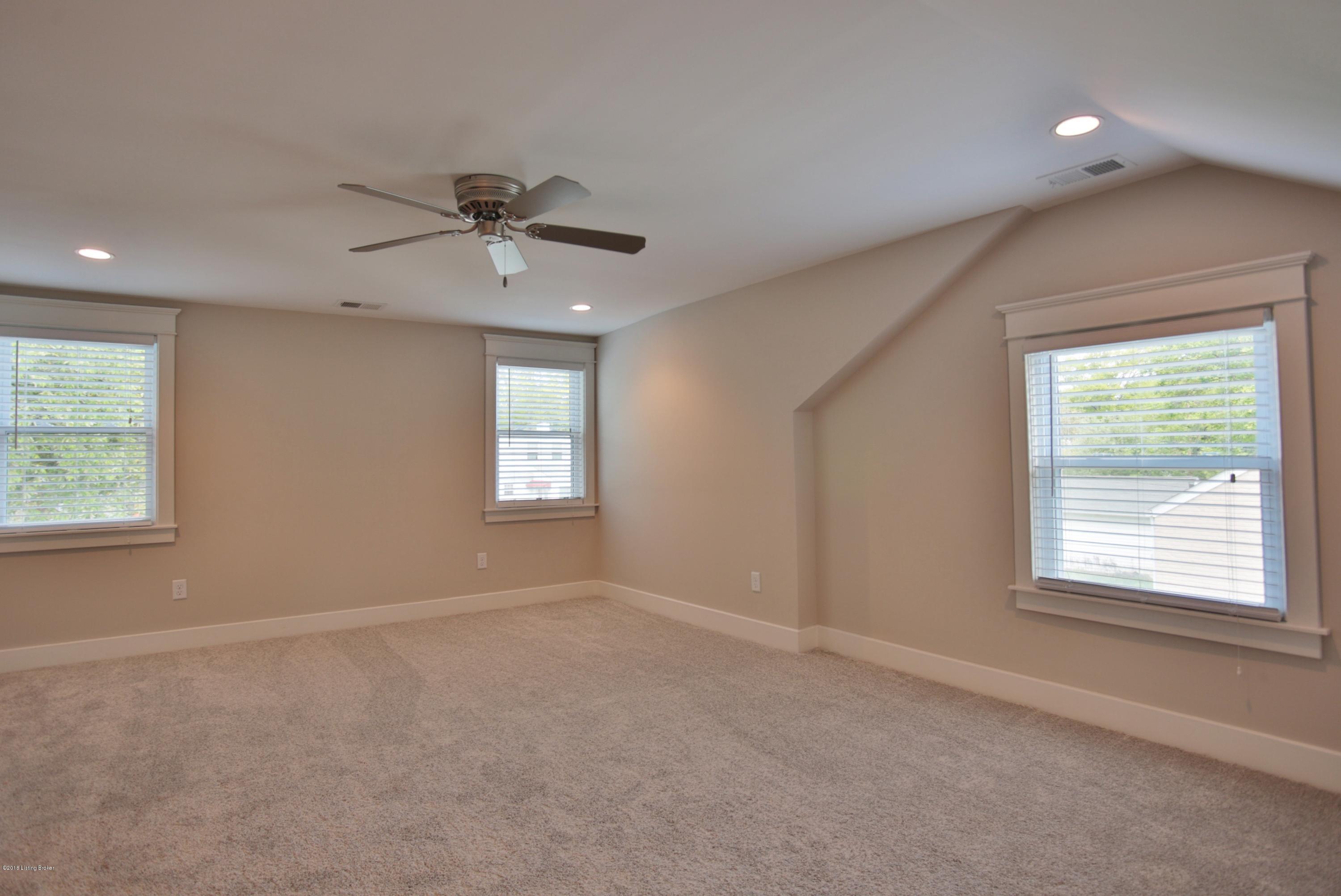 218 Hemingway Road Louisville, KY 40207 - Photo 18 of 52 18