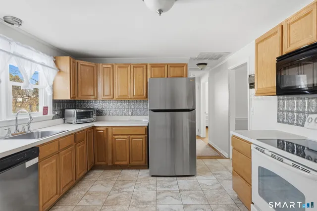 $315,000 | 16 Clarendon Avenue, West Hartford, CT 06110