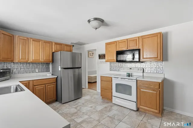 $315,000 | 16 Clarendon Avenue, West Hartford, CT 06110