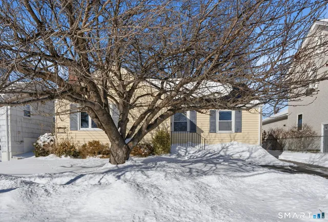 $315,000 | 16 Clarendon Avenue, West Hartford, CT 06110