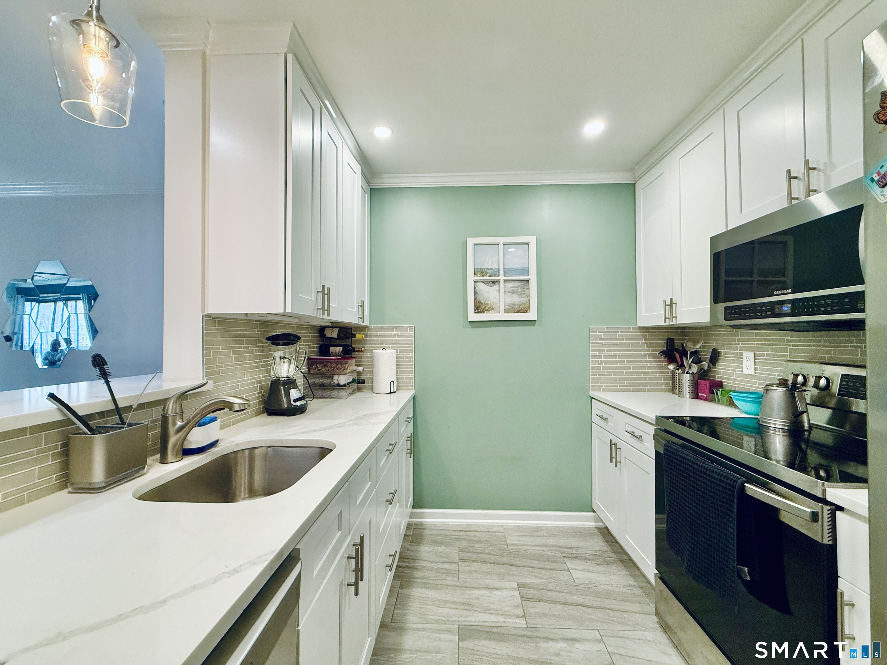 970 Hope Street, Unit 5E Stamford, CT 06907 - Photo 3 of 22