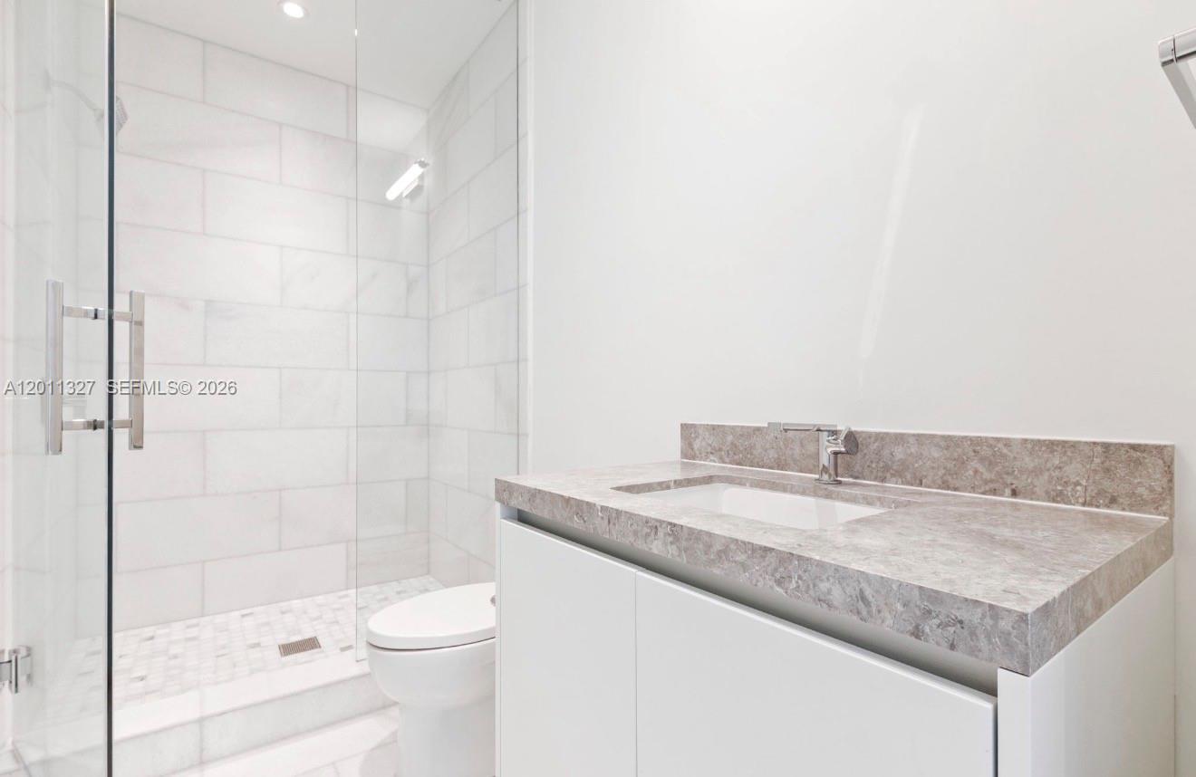 175 Southeast 25th Road, Unit 704 Miami, FL 33129 - Photo 16 of 29