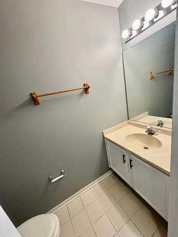 $2,895 | 213 Pamela Drive, Bolingbrook, IL 60440