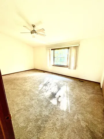 $2,895 | 213 Pamela Drive, Bolingbrook, IL 60440