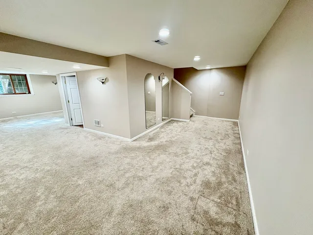 $2,895 | 213 Pamela Drive, Bolingbrook, IL 60440