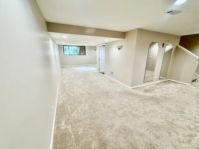 $2,895 | 213 Pamela Drive, Bolingbrook, IL 60440