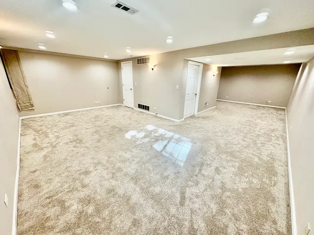 $2,895 | 213 Pamela Drive, Bolingbrook, IL 60440