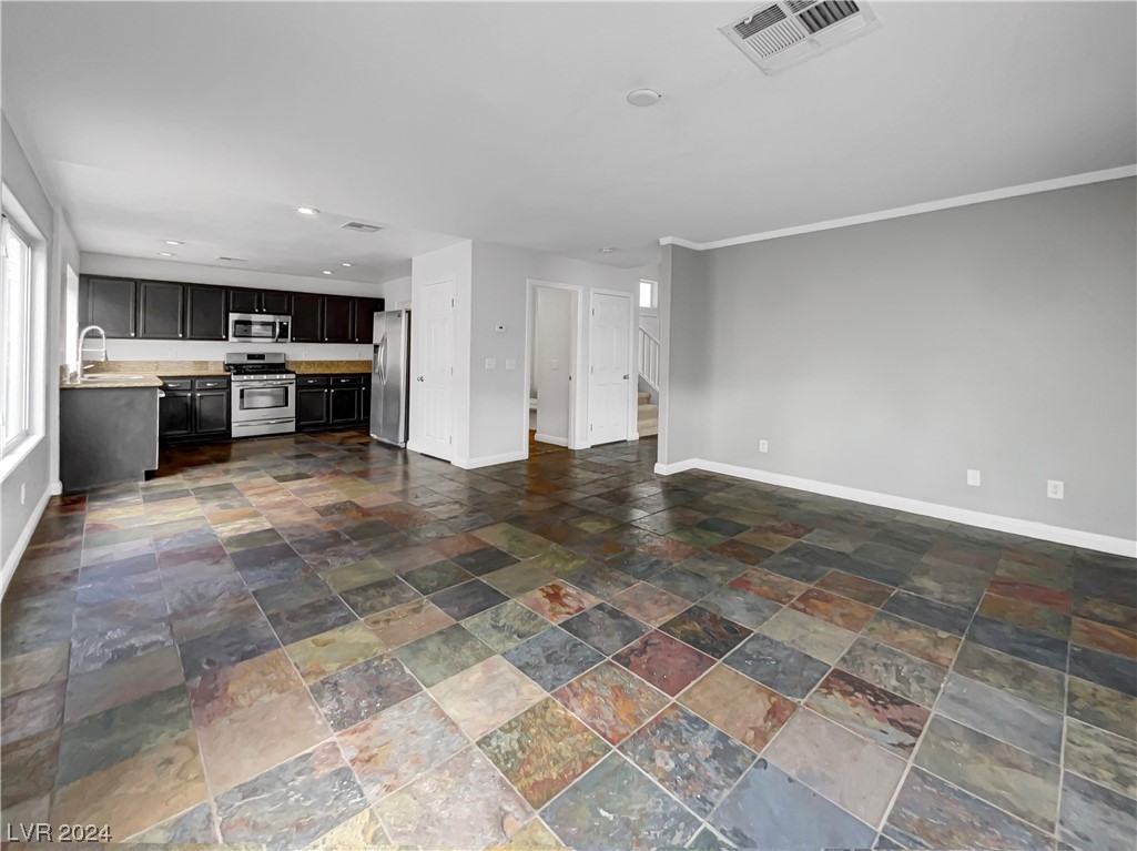433 Riverton Road Henderson, NV 89015 - Photo 9 of 24