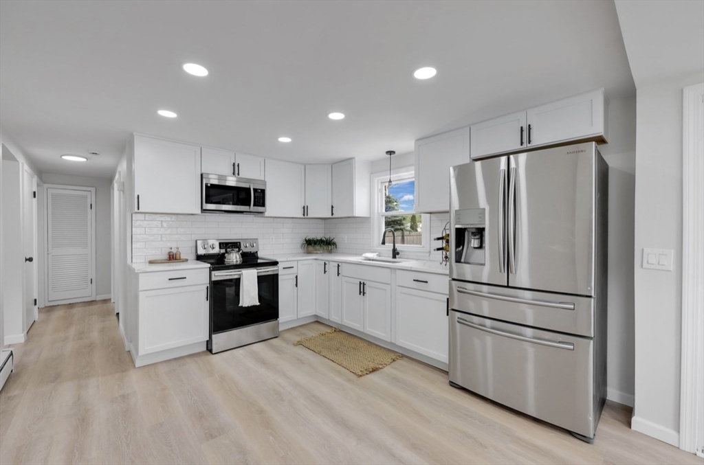 69 Notre Dame Street Springfield, MA 01104 - Photo 3 of 24 Gallery Image 3