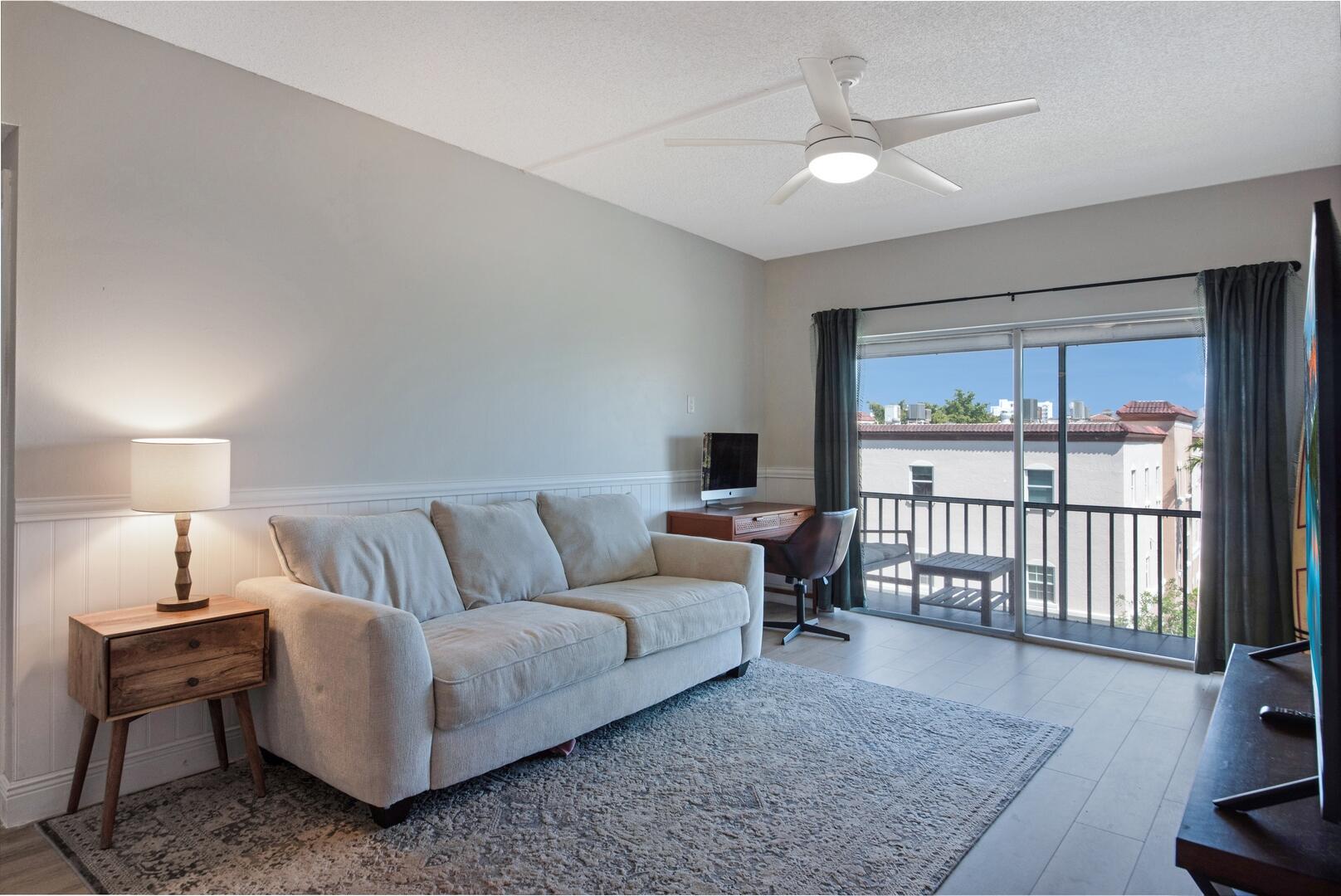 290 West Palmetto Park Road, Unit 409 Boca Raton, FL 33432 - Photo 3 of 18 Slider to Balcony