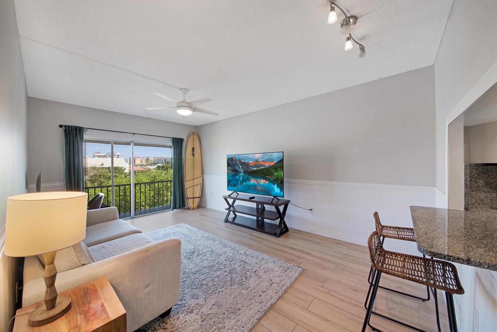 290 West Palmetto Park Road, Unit 409 Boca Raton, FL 33432 - Photo 4 of 18 Neutral Flooring
