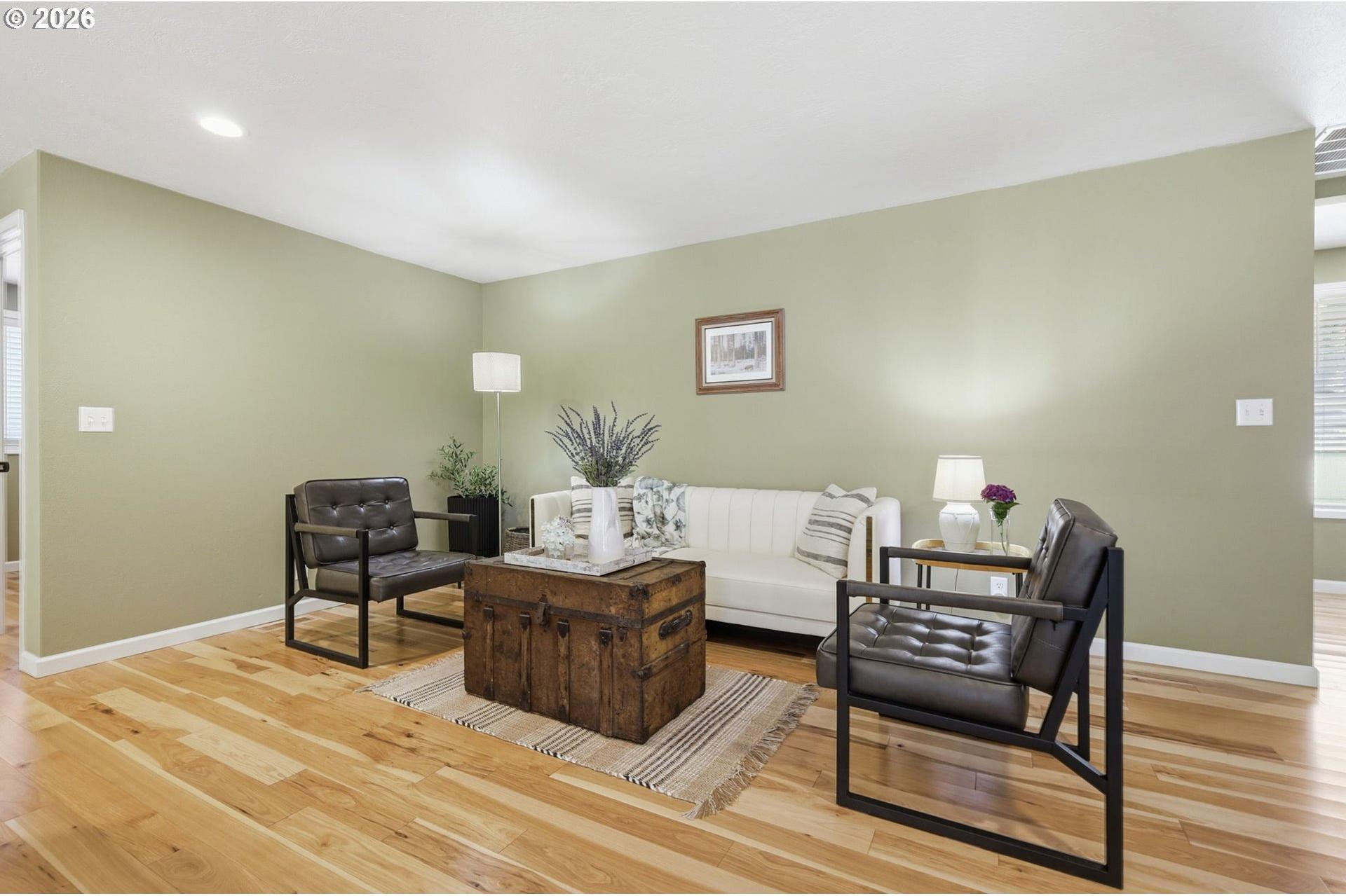 37845 Shenandoah Loop Springfield, OR 97478 - Photo 14 of 48 Family Room