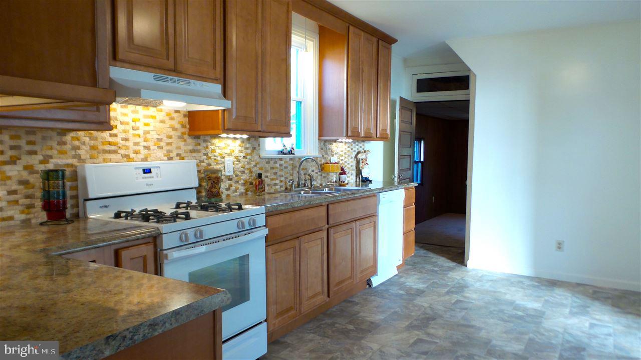 1996 Church Road York, PA 17408 - Photo 8 of 35